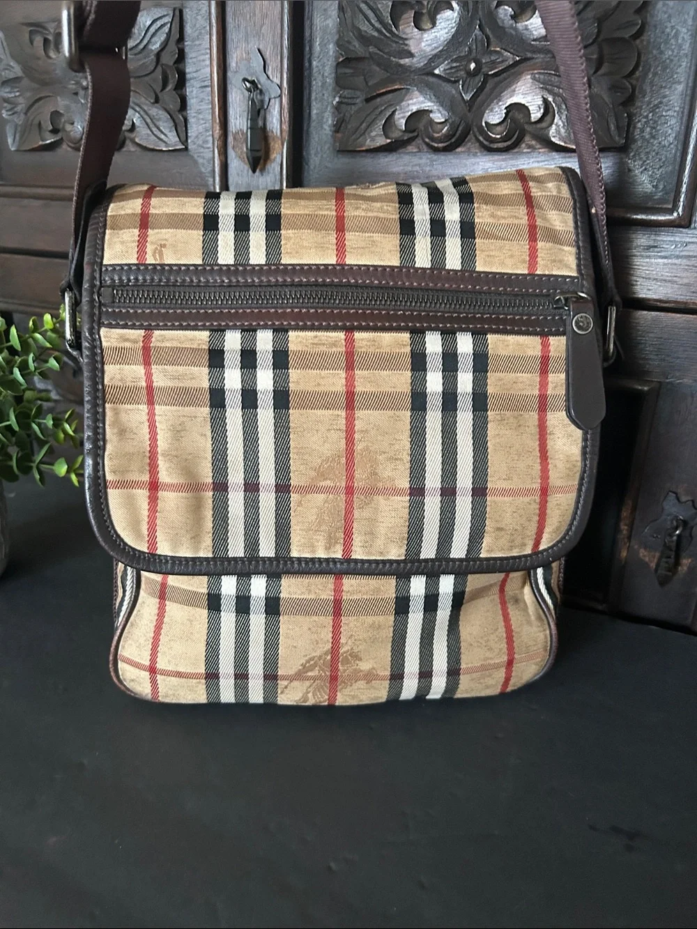 Beautiful Beige Plaid Crossbody Messenger Bag